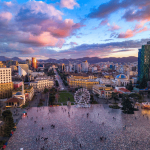 Visita a la Capital de Albania Tirana y a la Población Histórica de Kruja (Con Almuerzo)