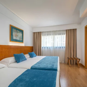 Sercortel de los Reyes 3* o similar