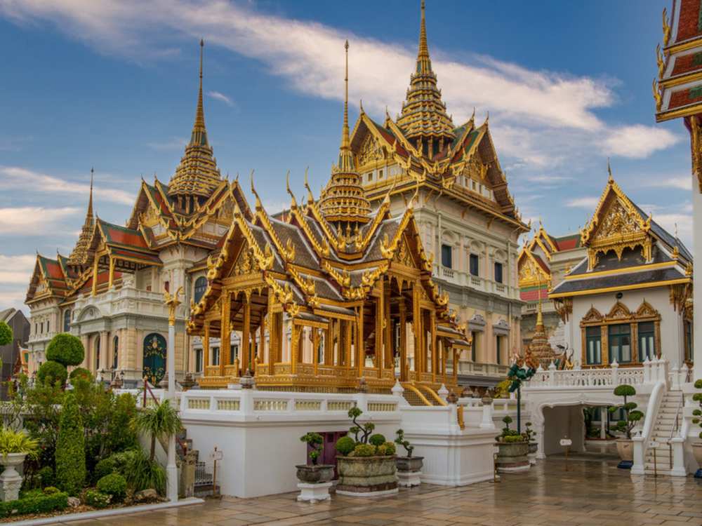 Pabellones dorados del Gran Palacio Real de Bangkok (Tailandia)