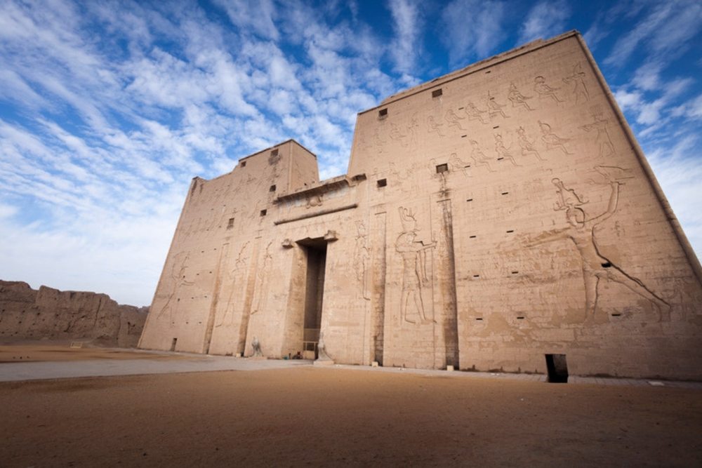 Pilono del Templo de Horus en Edfu