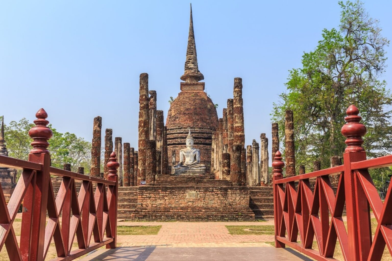 Parque histórico de Sukhothai, Tailandia · Esencias de Tailandia