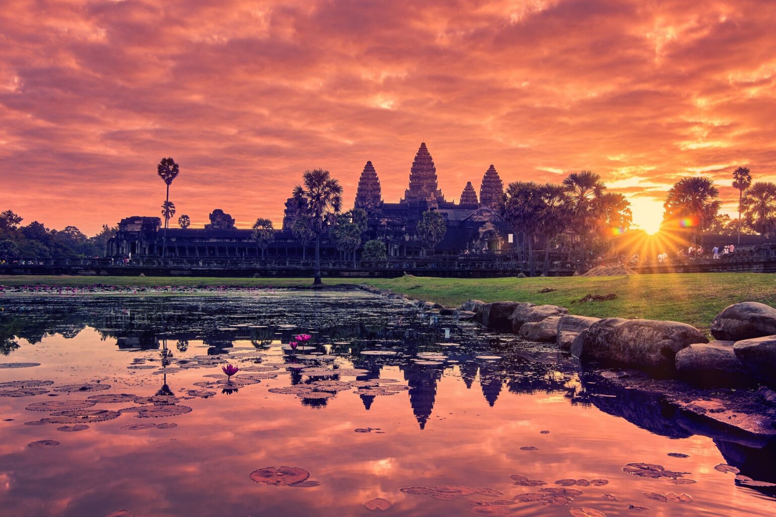 Templos de Angkor al amanecer, Camboya · Gran tour de Tailandia y joyas de Laos y Camboya