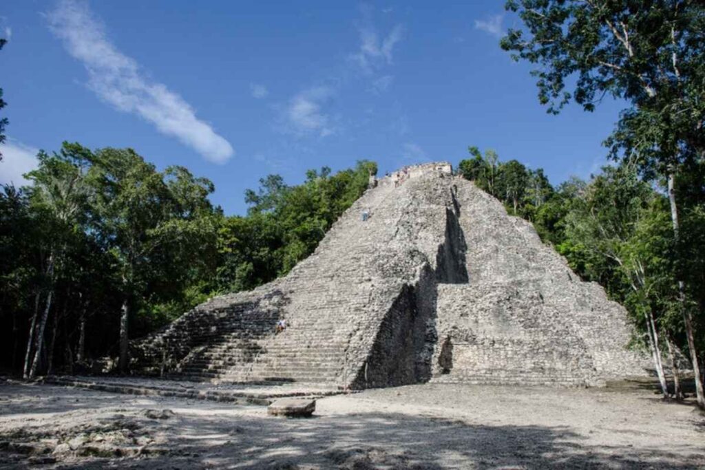 Cobá-Tulum Tradiciones Mayas