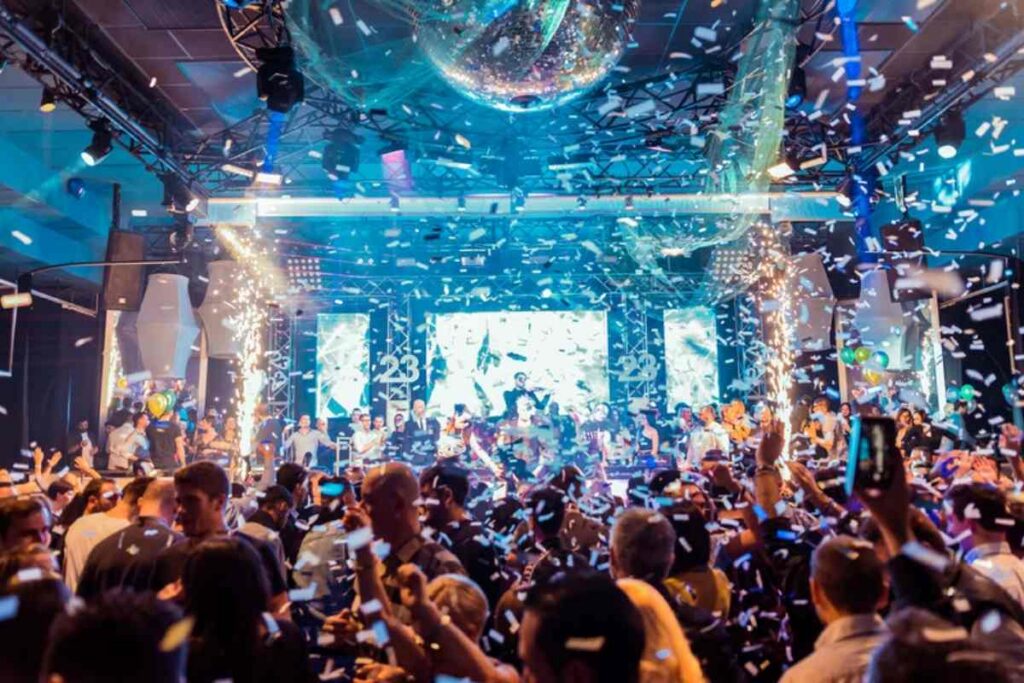 Coco Bongo open bar