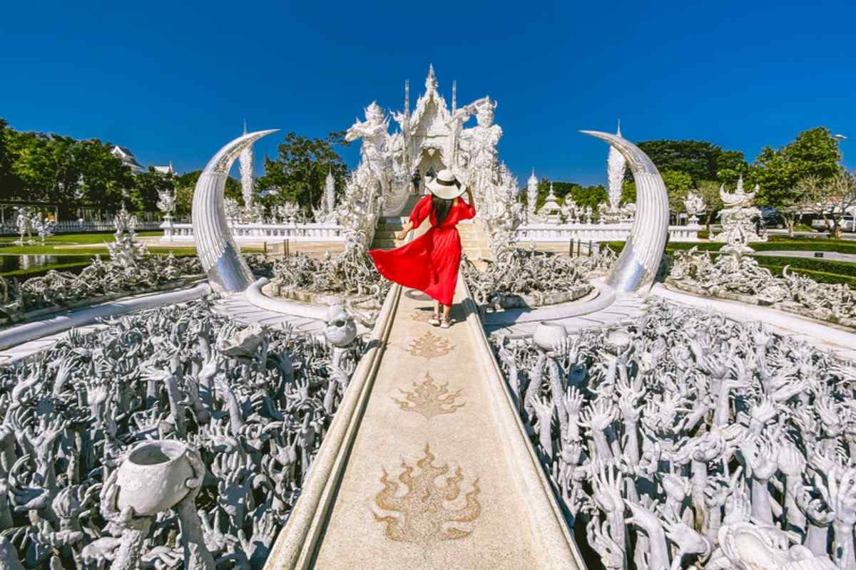 Templo Blanco de Chiang Rai · De Bangkok a Chiang Rai