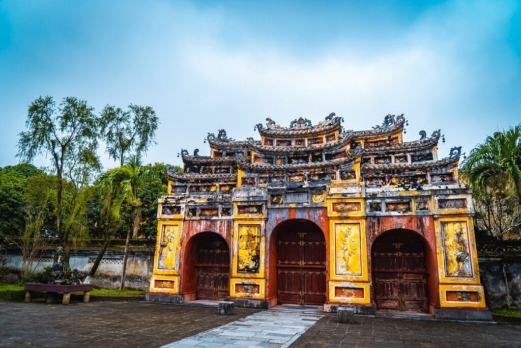 Puerta de la Ciudad Imperial de Hue (Vietnam)